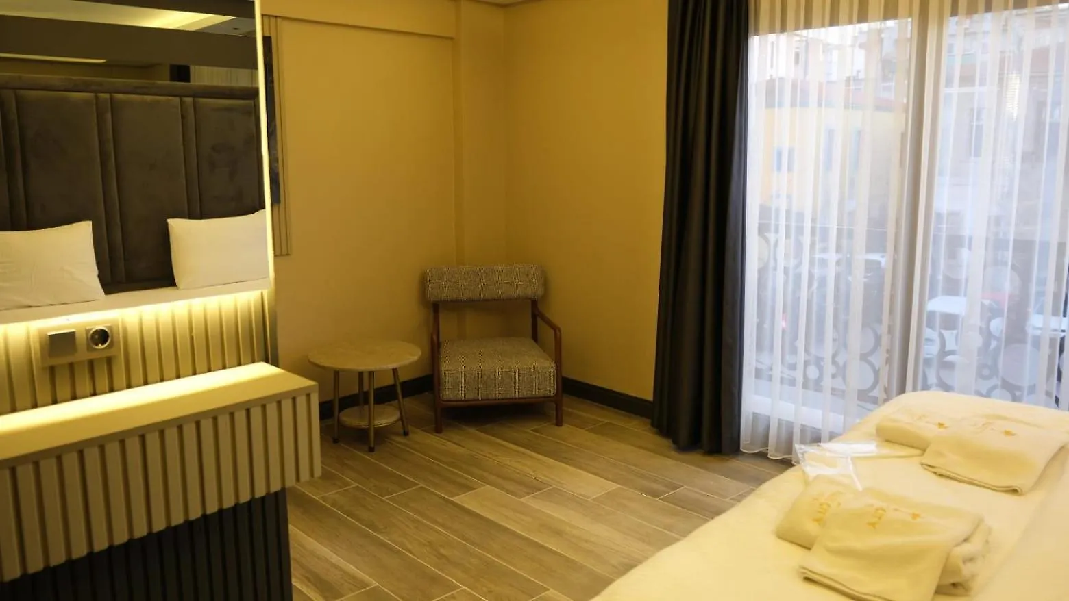 Talles City Hotel Izmir